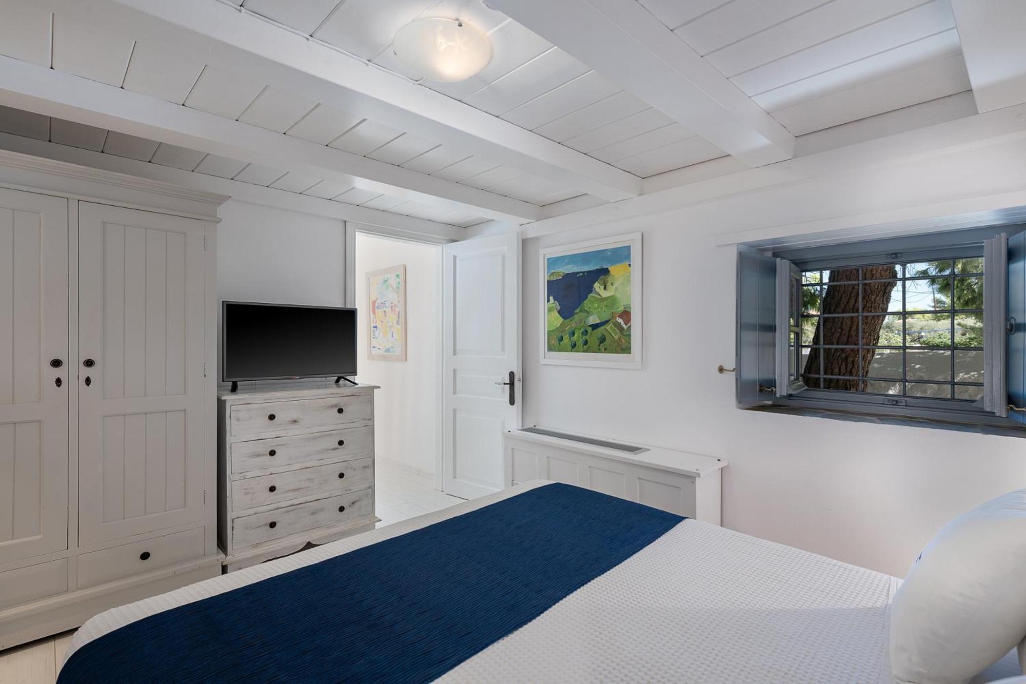 Four Seasons Hydra Luxury Suites ภายนอก รูปภาพ